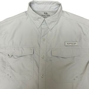 Realtree Mens Fishing Shirt L Gray Vented Button Up Short Sleeve Outdoor Pockets